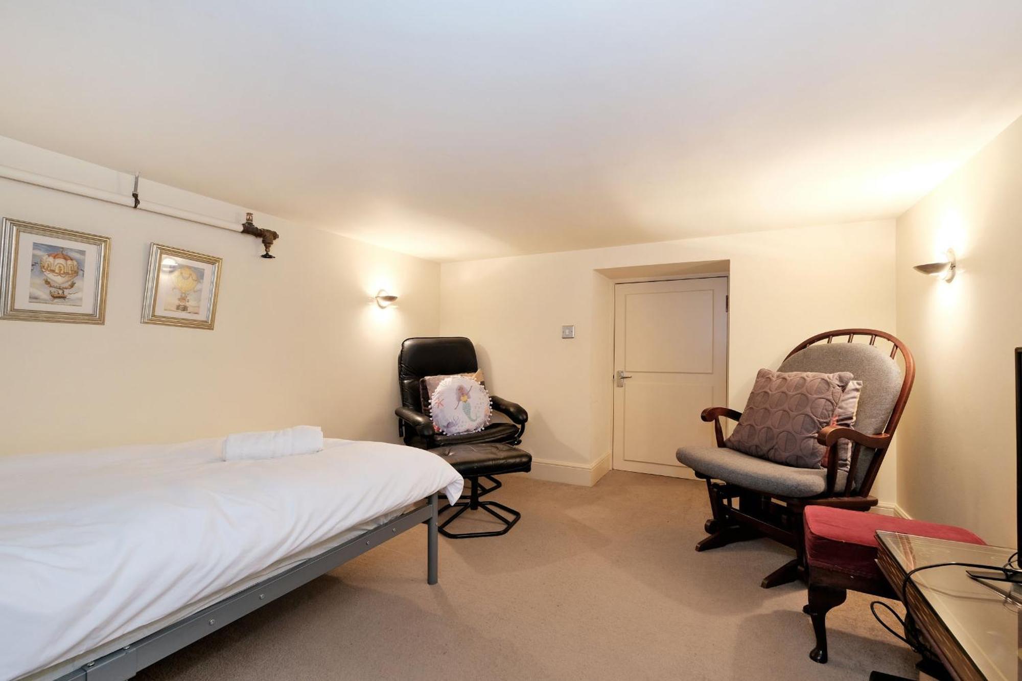 One Of A Kind Historic 3 Bedroom Apartment Aberdeen Ngoại thất bức ảnh